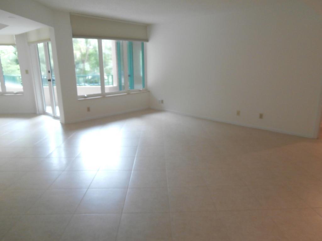 100 5th Avenue - Photo 1