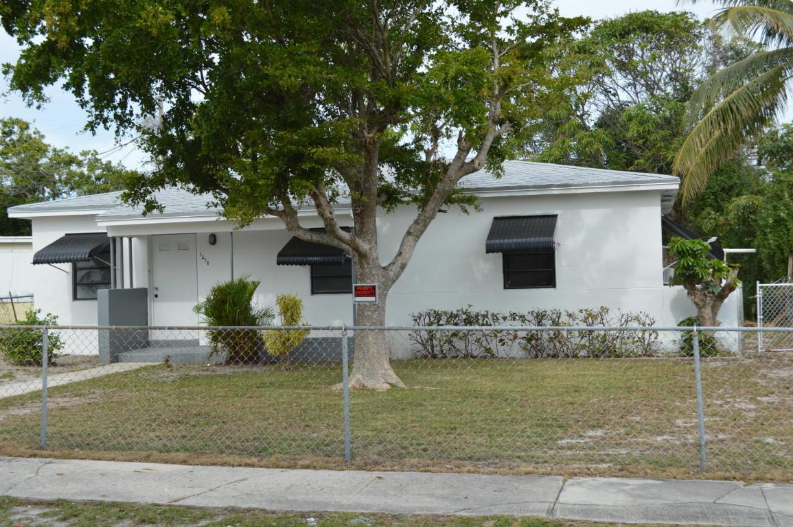 1218 14th Court - Photo 1