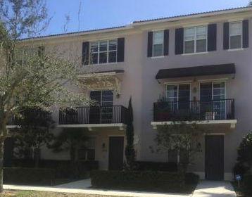 160 Greenwich Circle - Photo 1