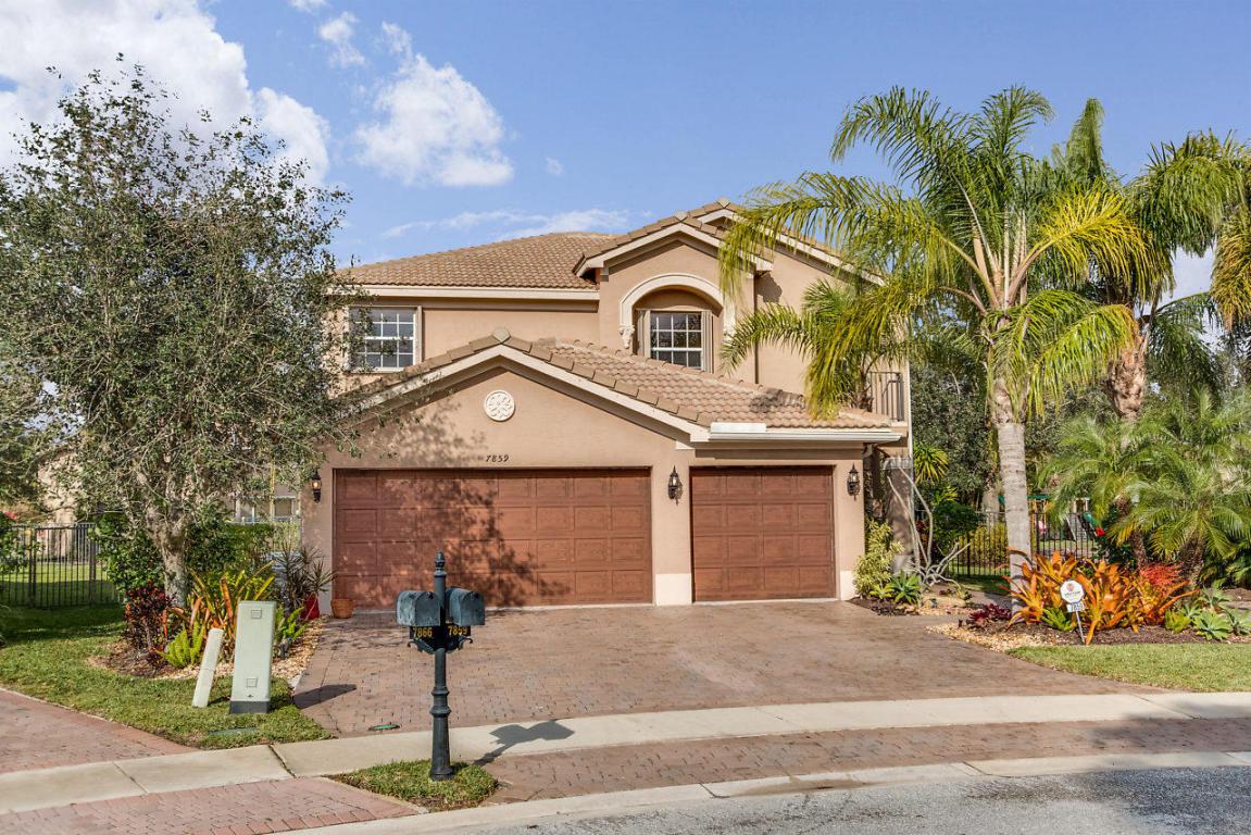 7859 Emerald Winds Circle - Photo 1