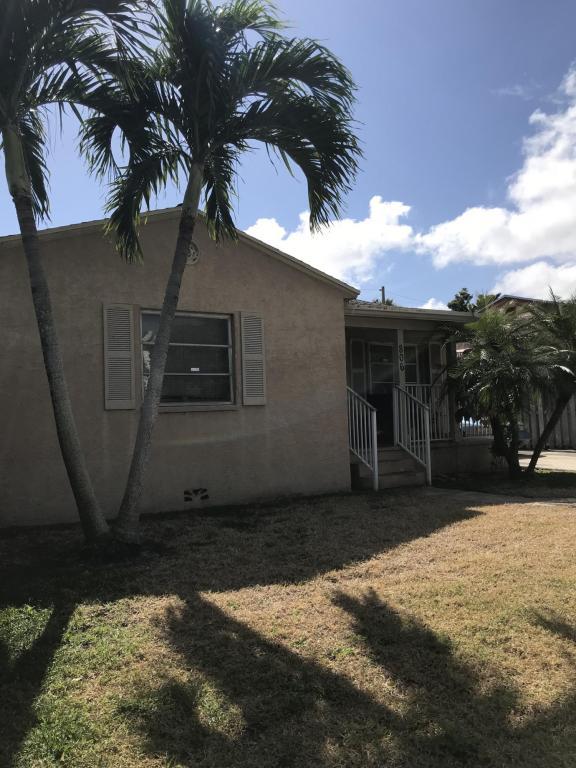 806 37th Street - Photo 1