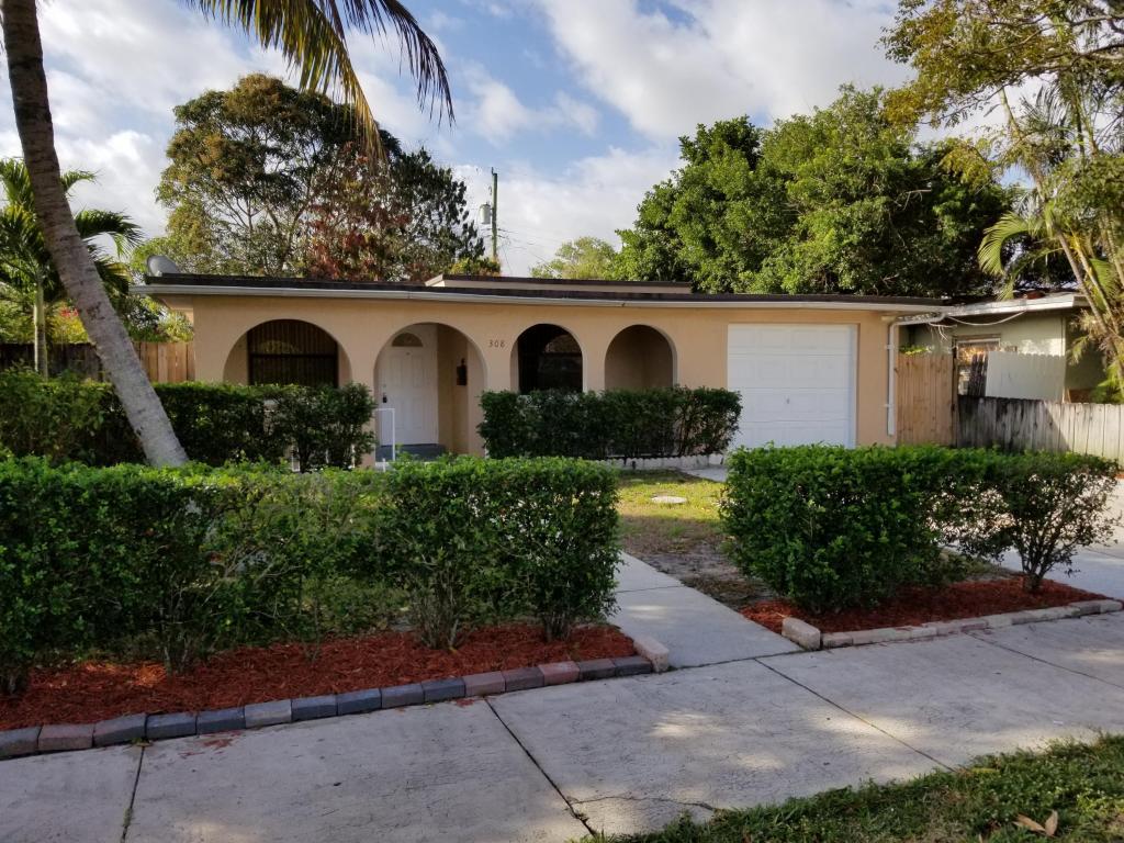 308 Bayberry Drive - Photo 1