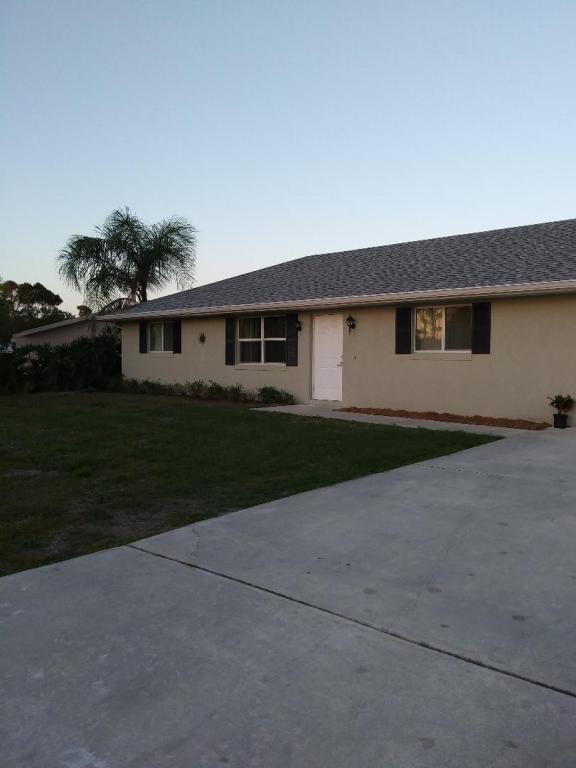 2121 Midtown Road - Photo 1