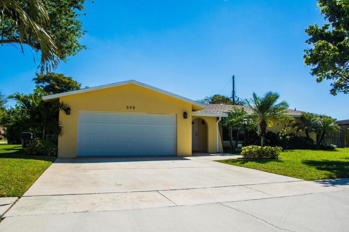 598 13th Drive - Photo 1