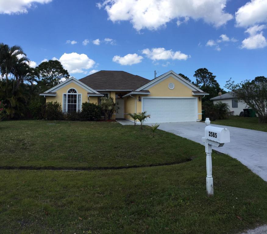 2585 Calusa Avenue - Photo 1