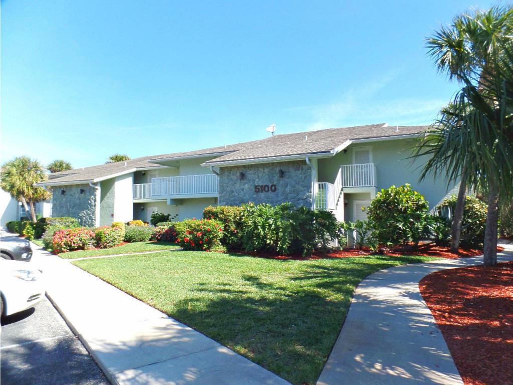 2400 Ocean Drive - Photo 1