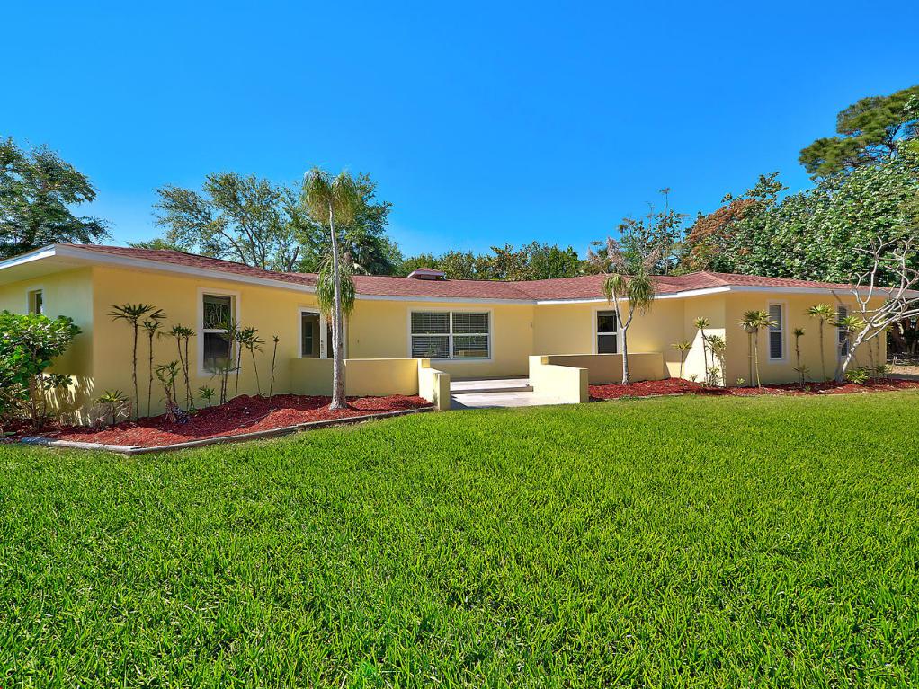 2029 Pine Tree Way - Photo 1