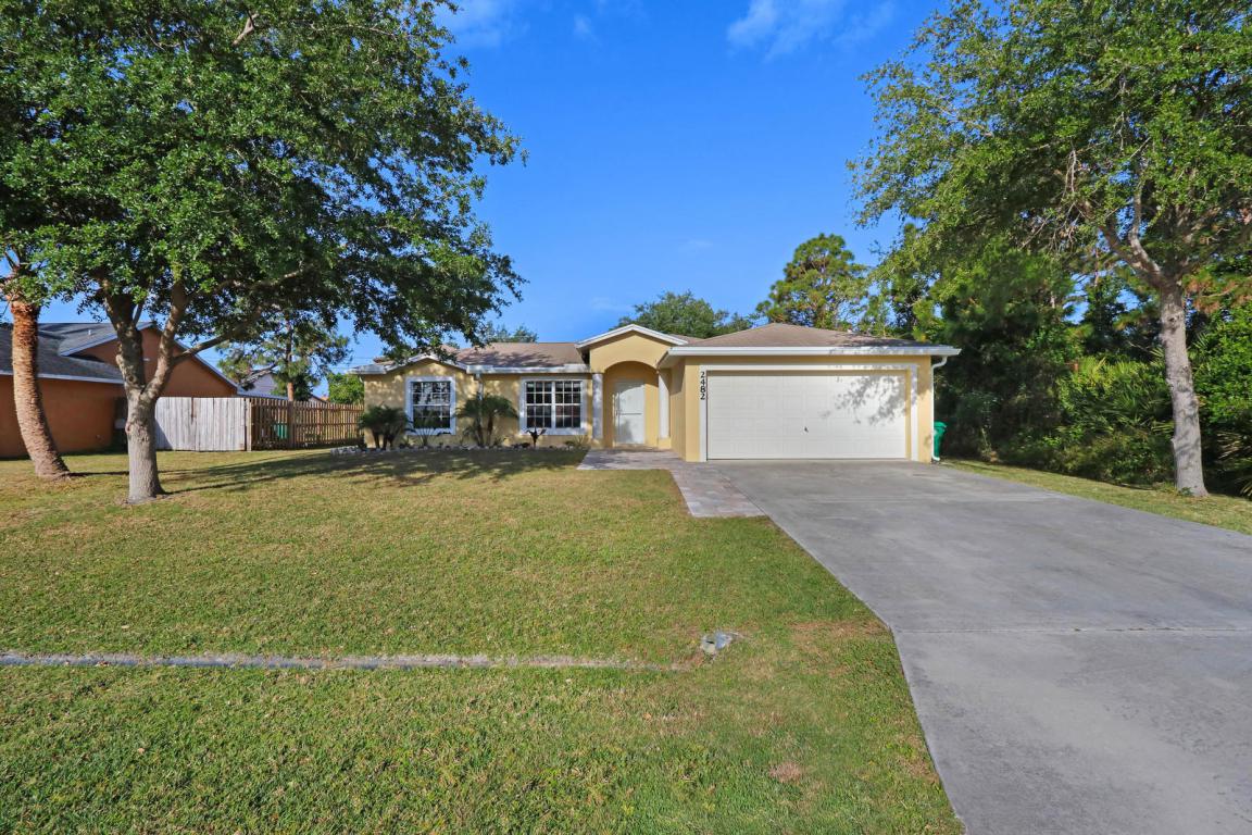 2482 Robin Circle - Photo 1