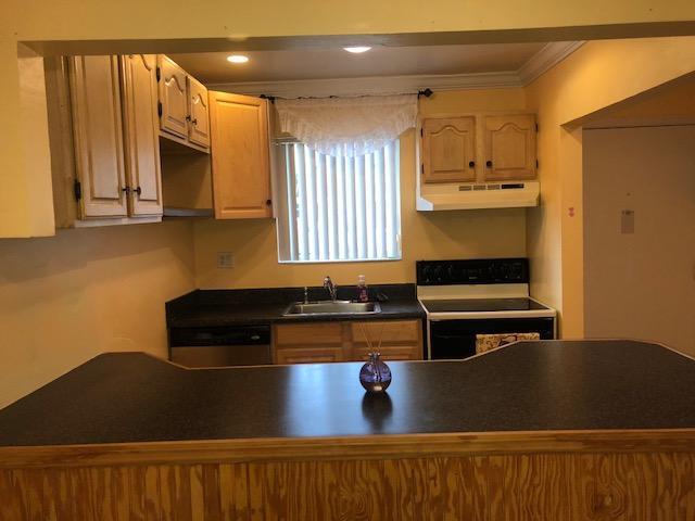 6048 Forest Hill Boulevard - Photo 1