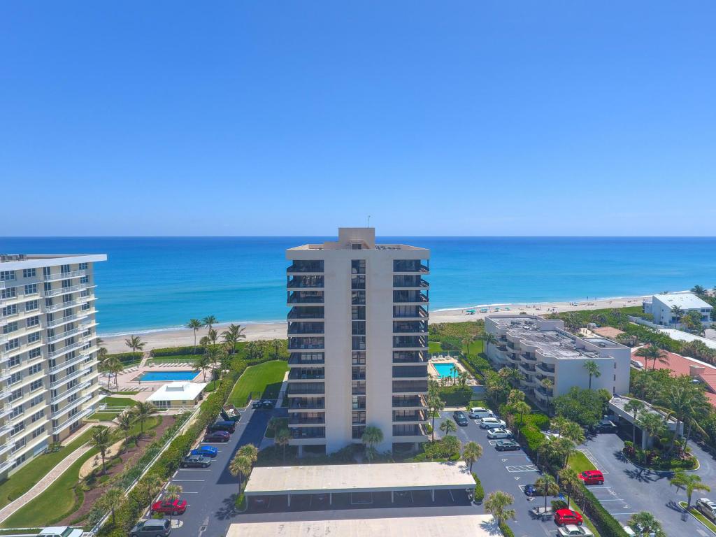 450 Ocean Drive - Photo 1