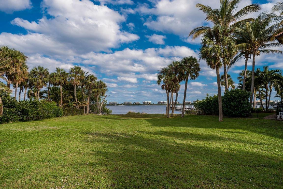 1318 Lakeside Drive - Photo 1