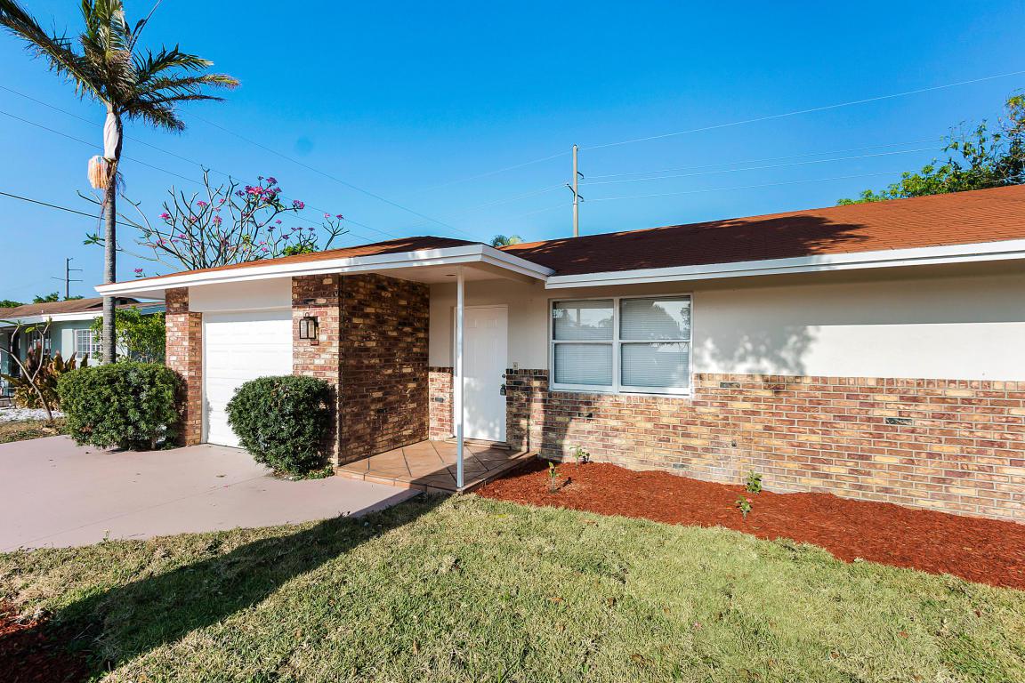 610 7th Street - Photo 1