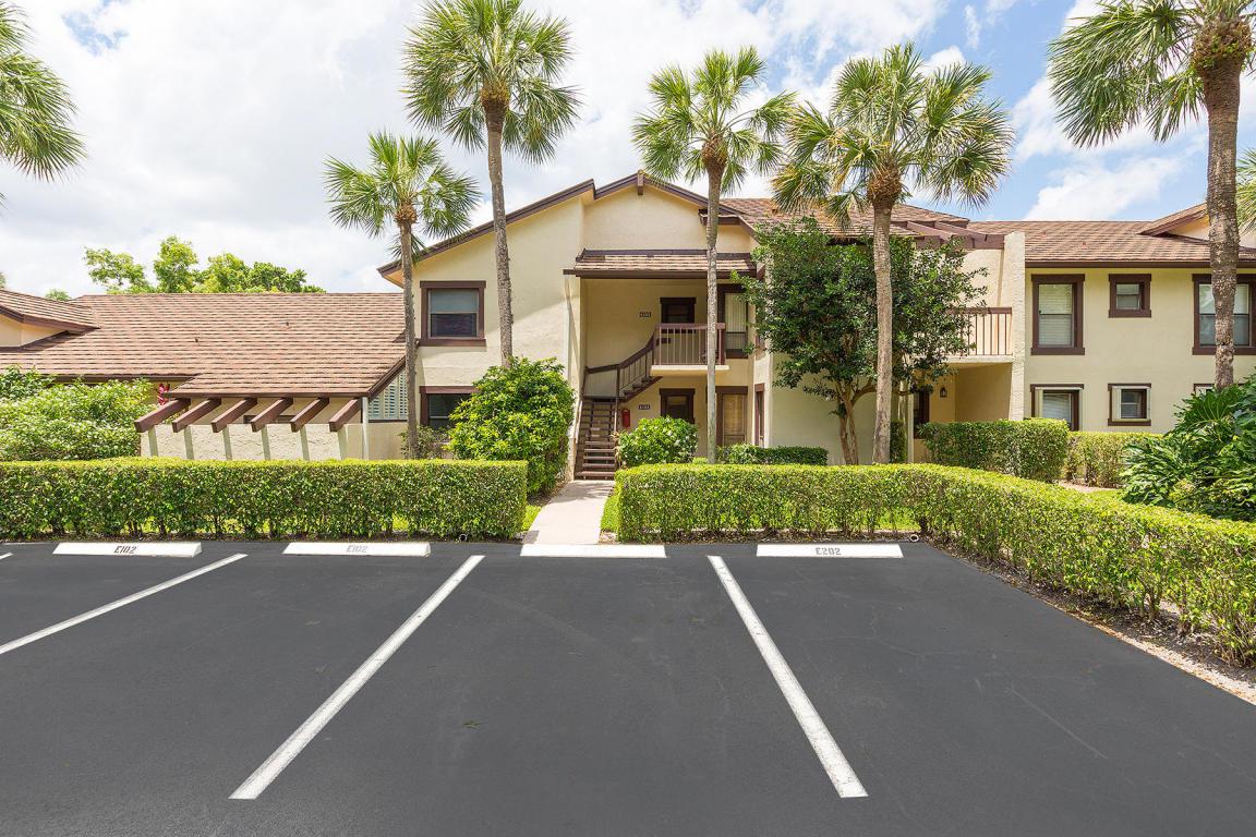 11397 Pond View Drive - Photo 1