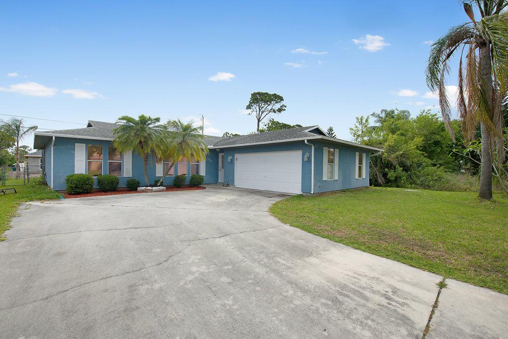 1717 Brisbane Street - Photo 1