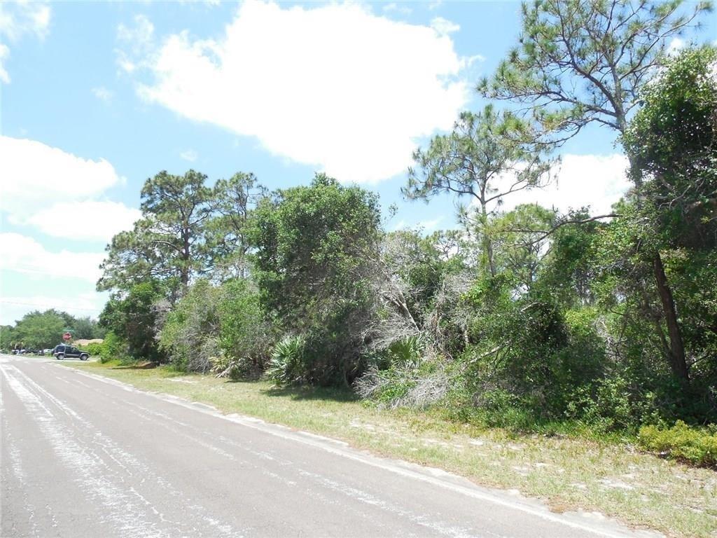 141 Admiral Circle - Photo 1