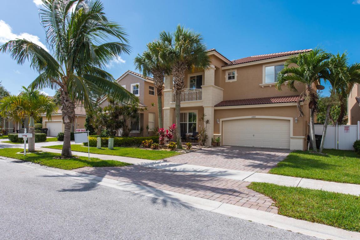4302 Magnolia Circle - Photo 1