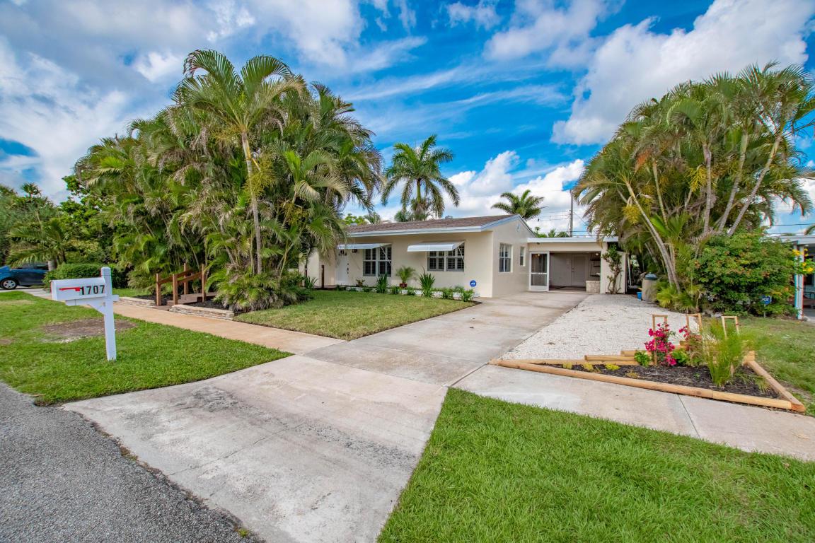 1707 Crest Drive - Photo 1