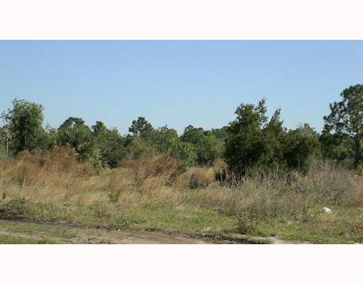 2768 East Blackwell Drive - Photo 1