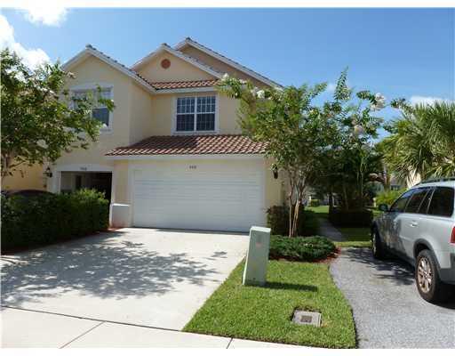 1111 Pinewood Lake Court - Photo 1