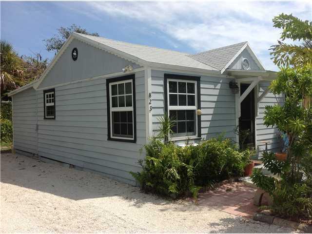 823 Lake Avenue - Photo 1