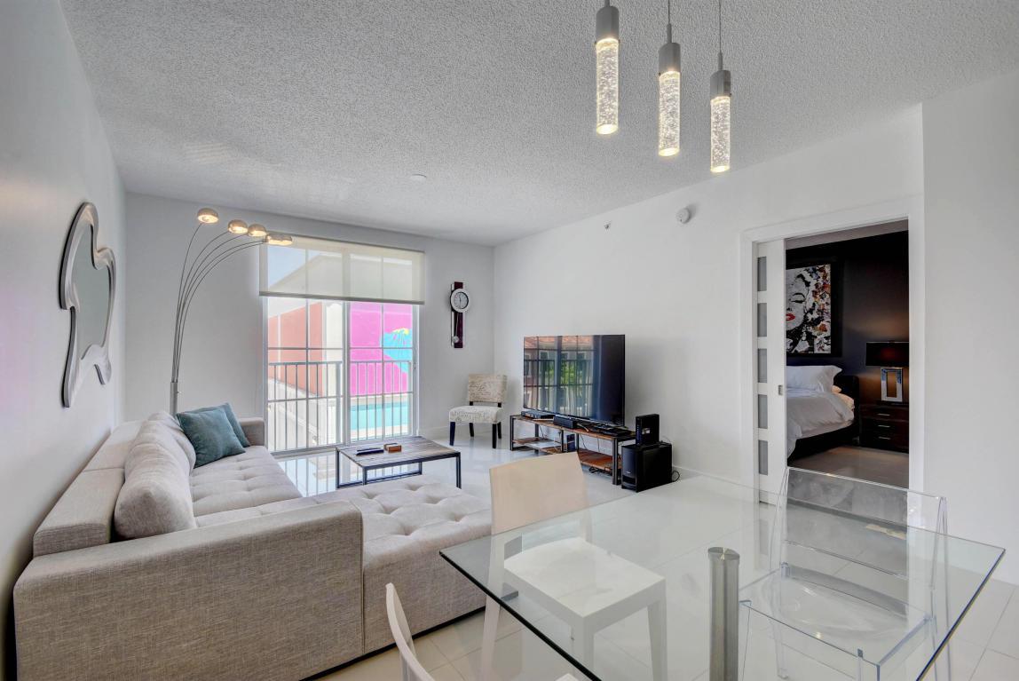 630 Sapodilla Avenue - Photo 1