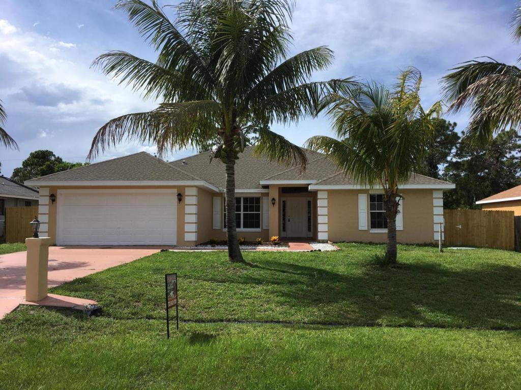413 Starfish Avenue - Photo 1