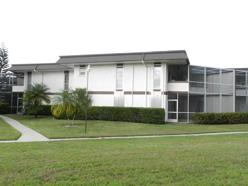 3 Greenway Village N - Photo 1