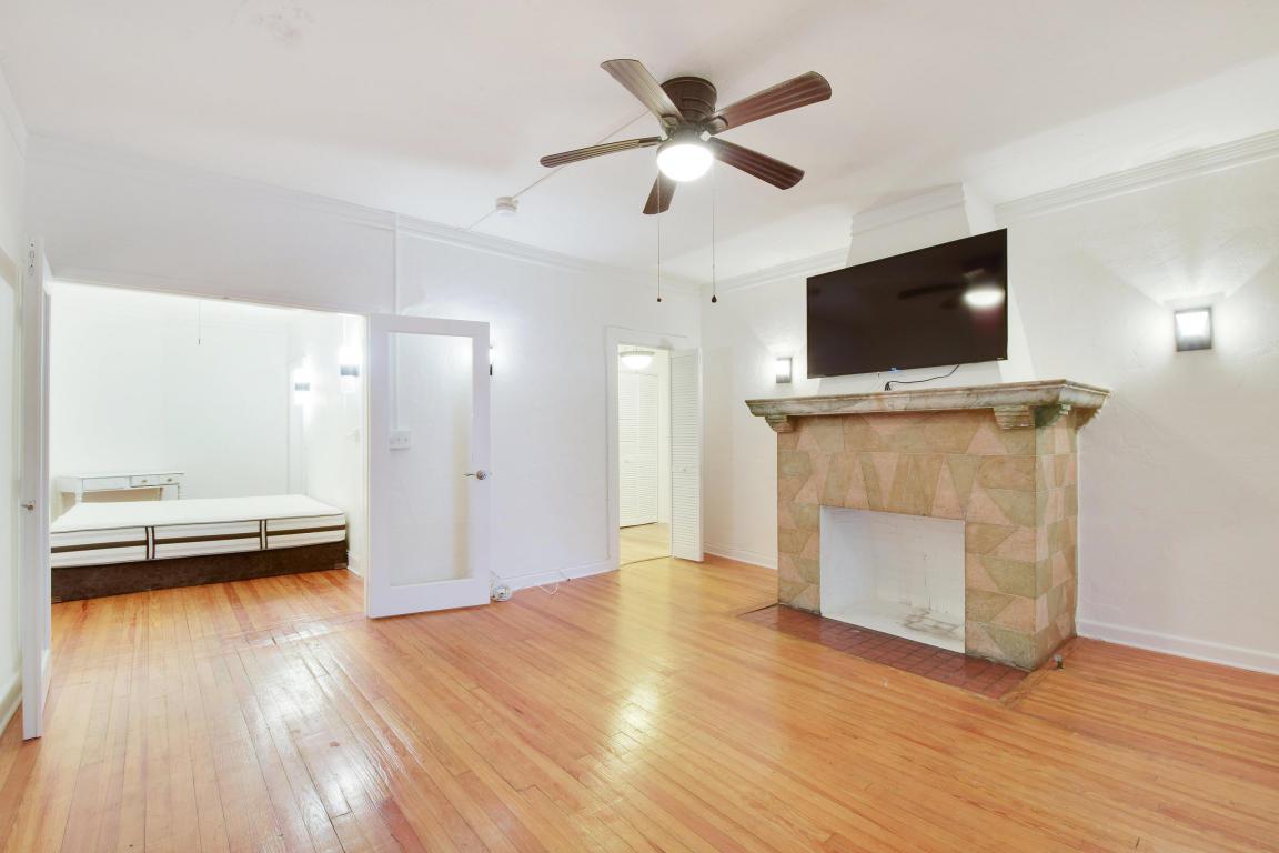 253 Oleander Avenue - Photo 1