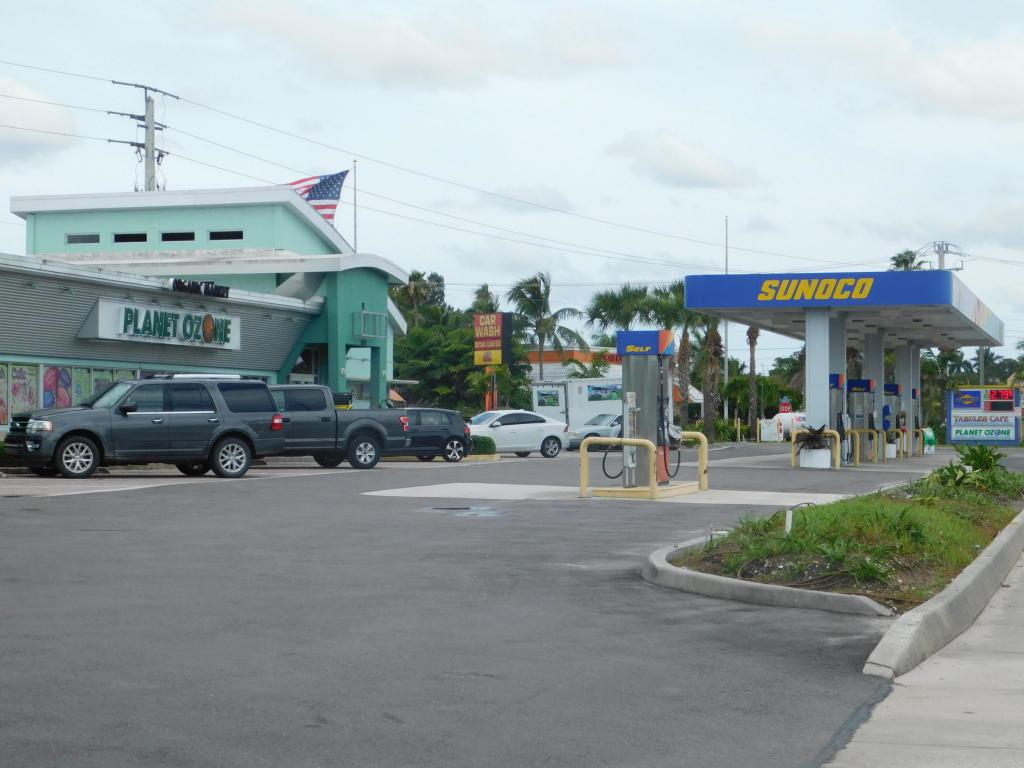 1601 Federal Highway - Photo 1