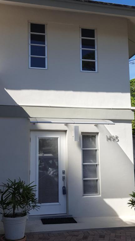 1495 4th Court - Photo 1