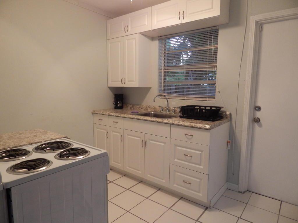 630 Federal Highway - Photo 1