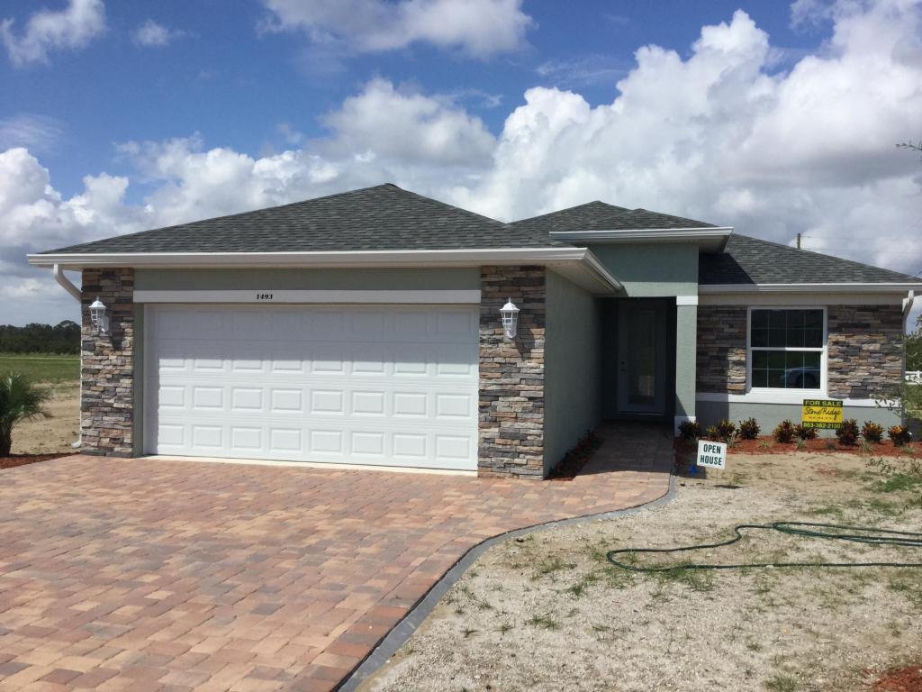 1493 Stone Ridge Circle - Photo 1