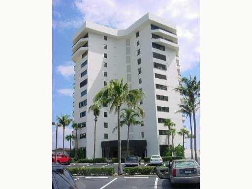 600 Ocean Drive - Photo 1