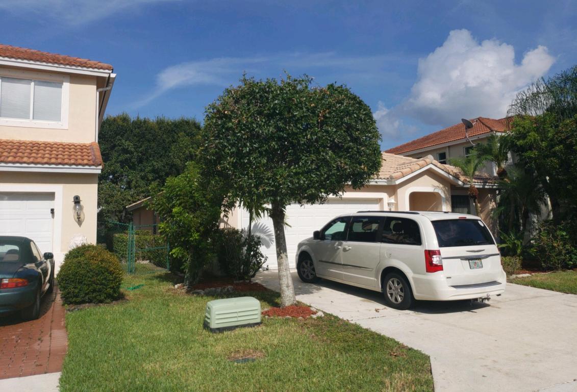 6252 Willoughby Circle - Photo 1