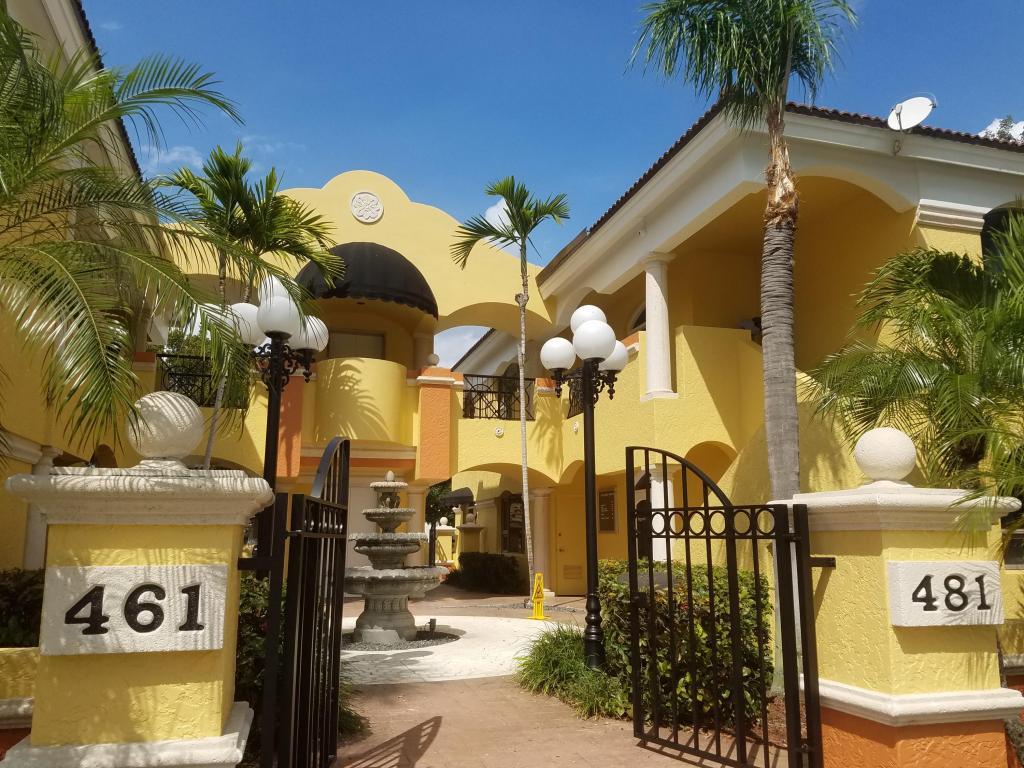 461 Hillsboro Boulevard - Photo 1