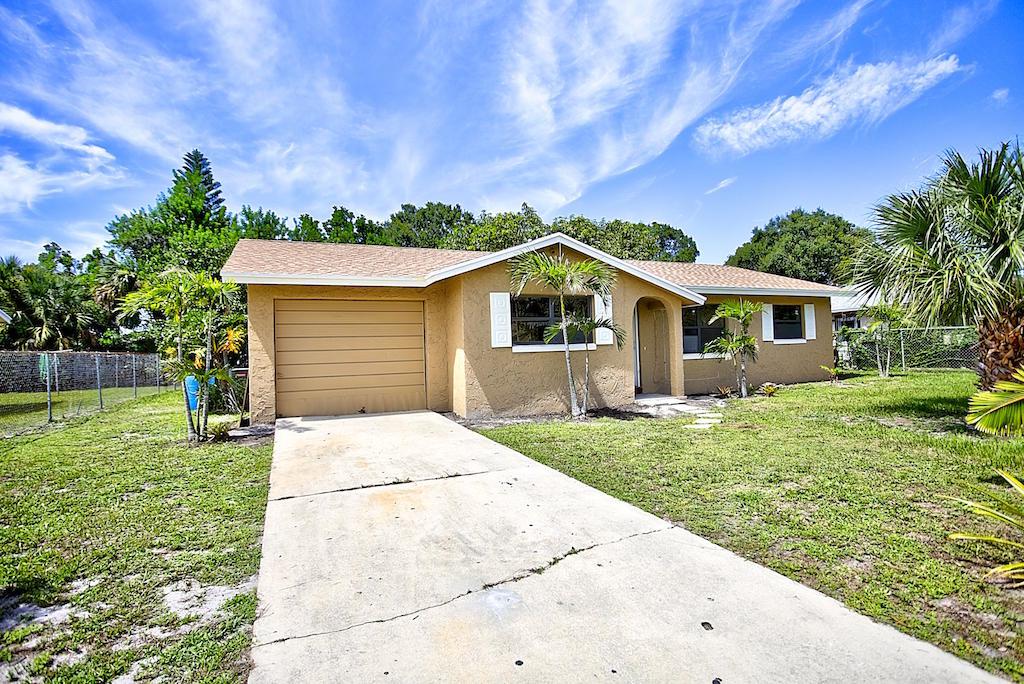 2806 Kingsley Drive - Photo 1