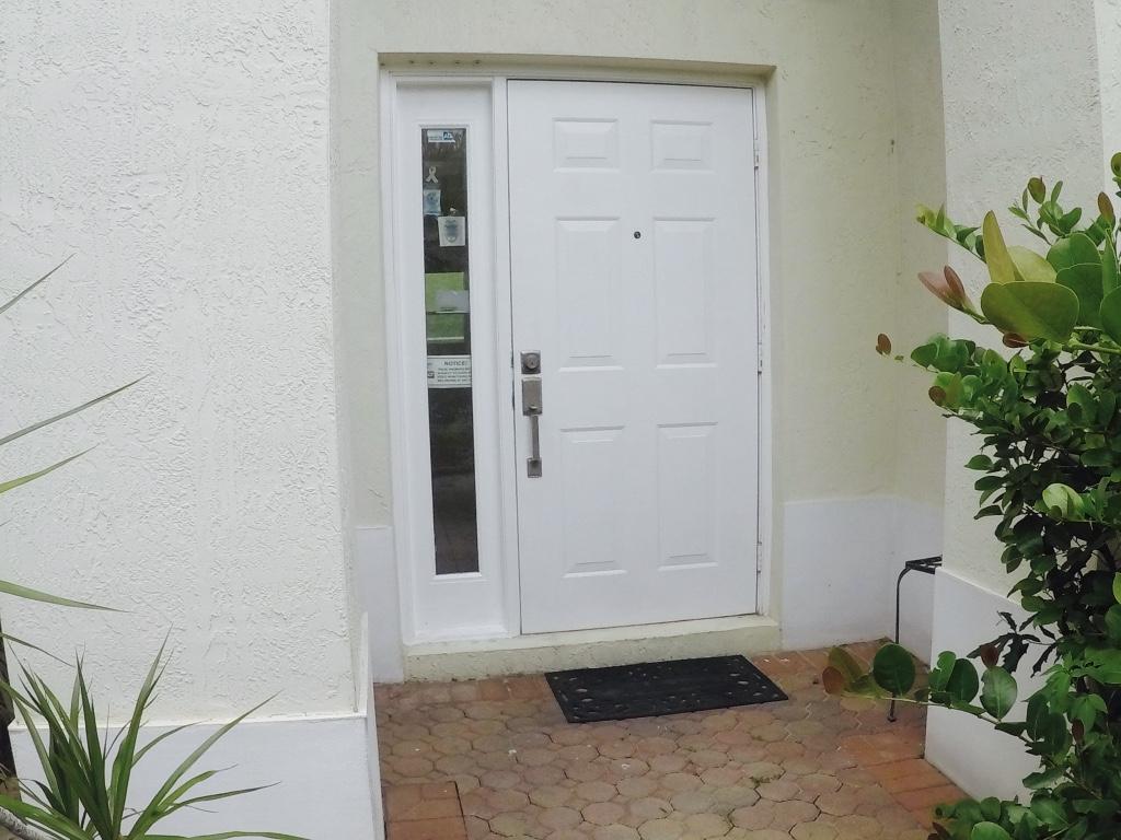 5564 125th Terrace - Photo 1