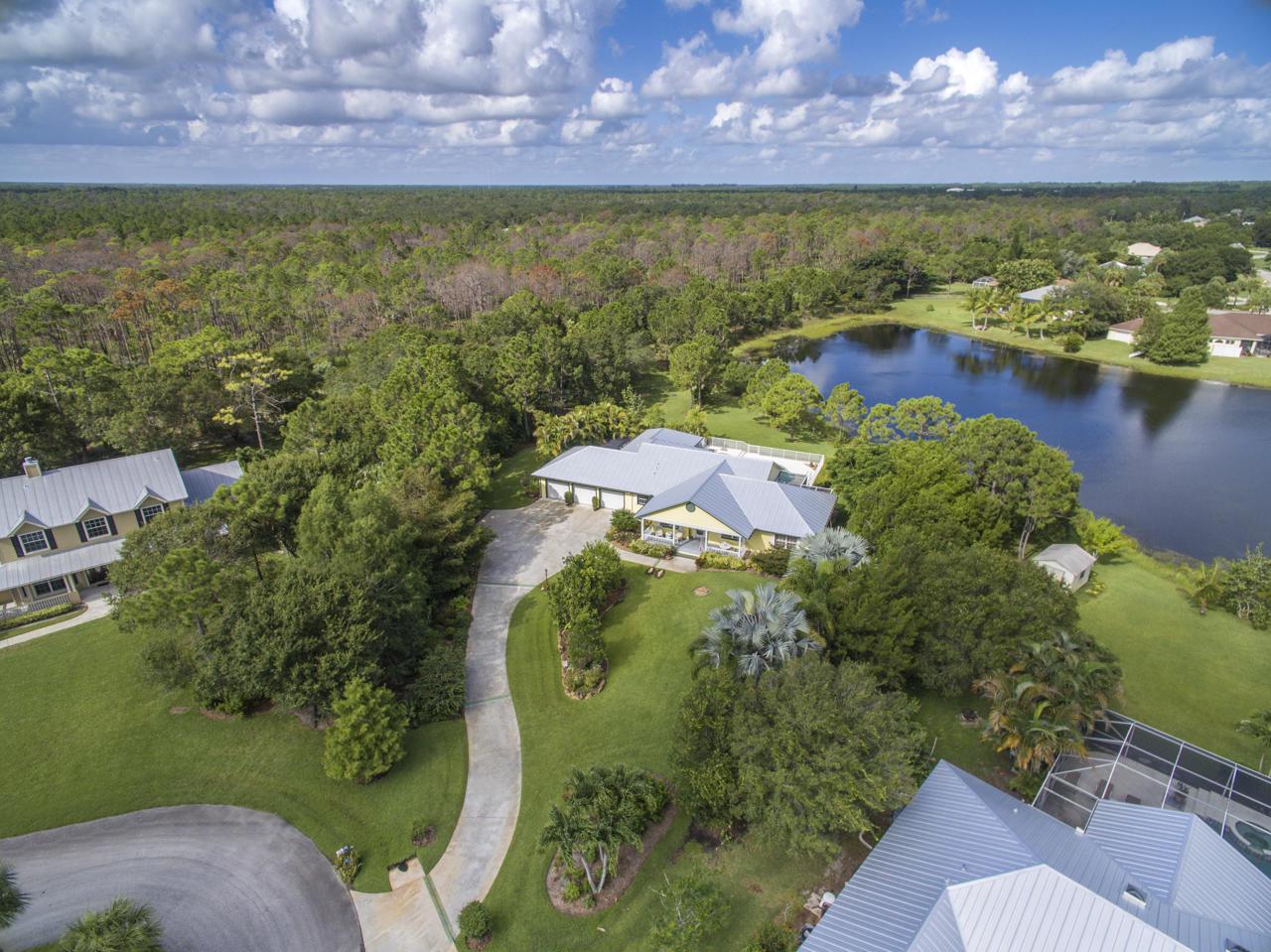 944 Waterside Way - Photo 1