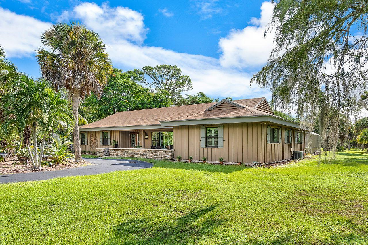 1464 Clydesdale Drive - Photo 1
