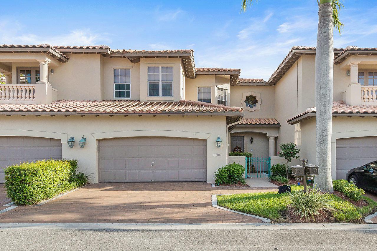 2530 52nd Street - Photo 1