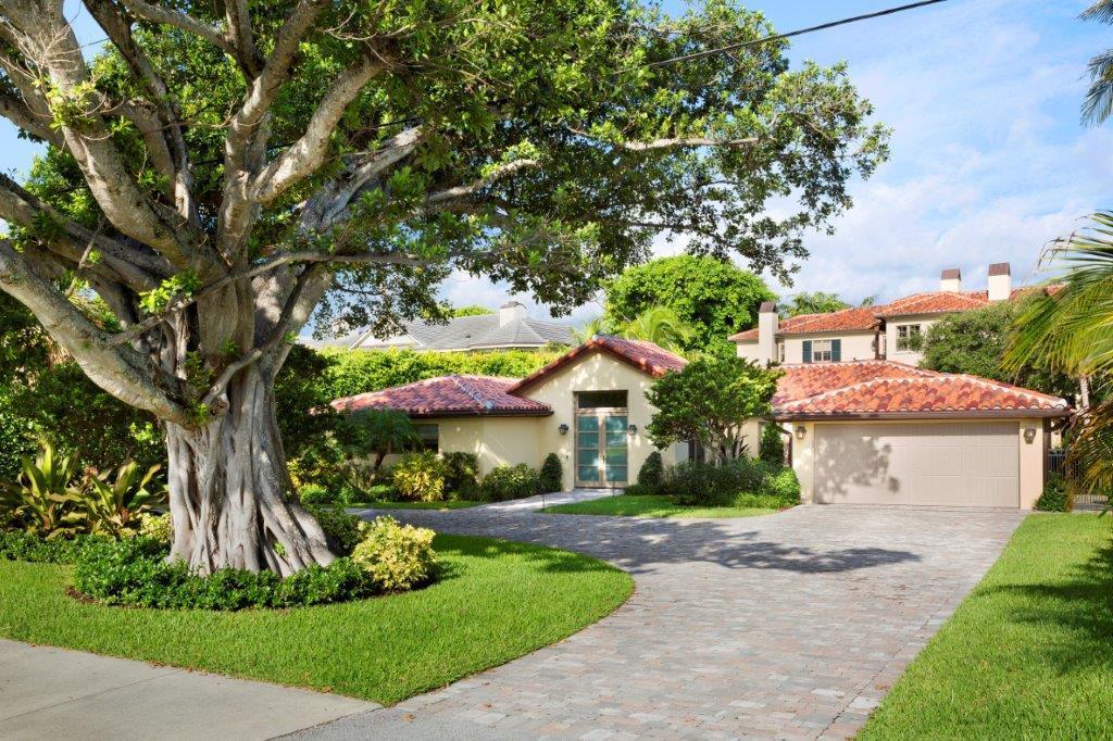 710 Ocean Boulevard - Photo 1