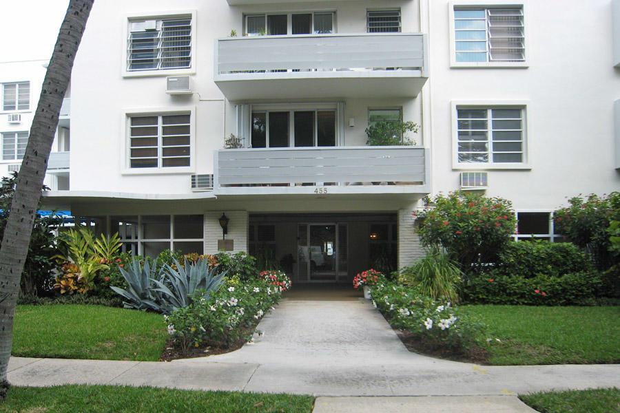 455 Worth Avenue - Photo 1
