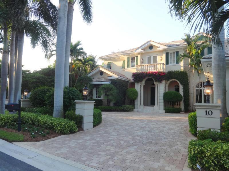 10 Ocean Harbour Circle - Photo 1