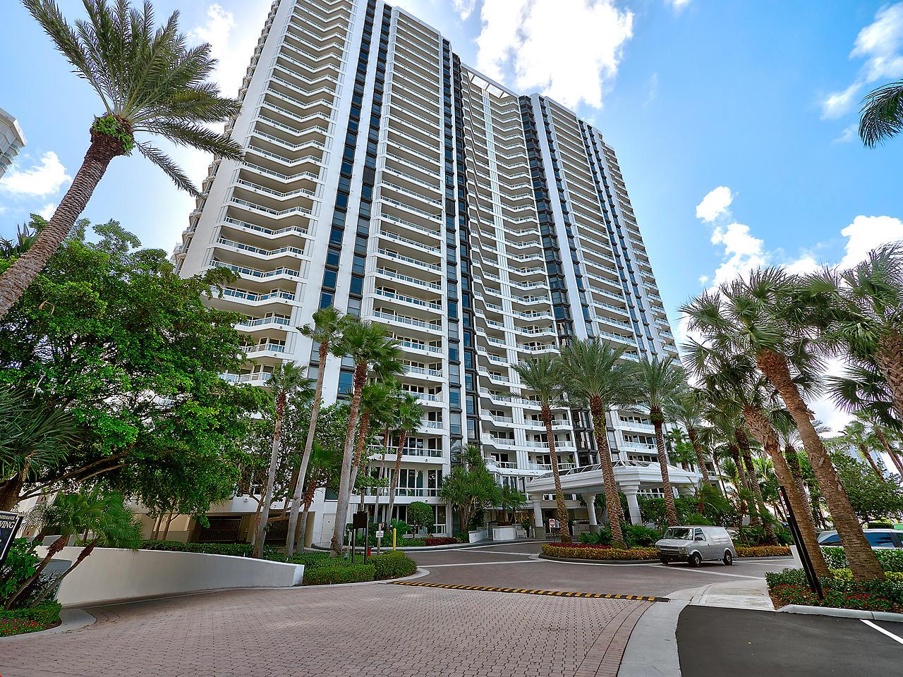 21055 Yacht Club Drive - Photo 1