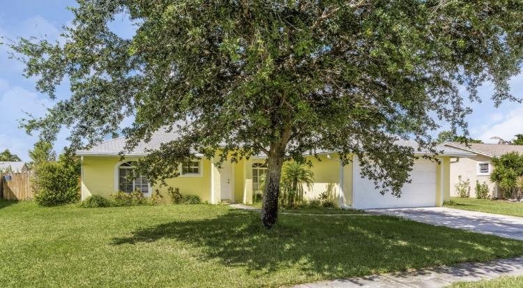 109 Almeria Street - Photo 1