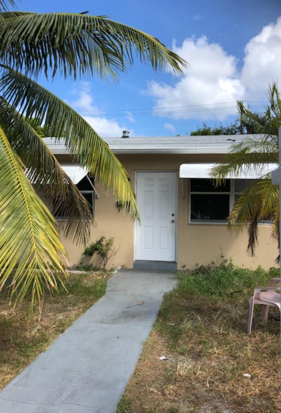 922 F Street - Photo 1