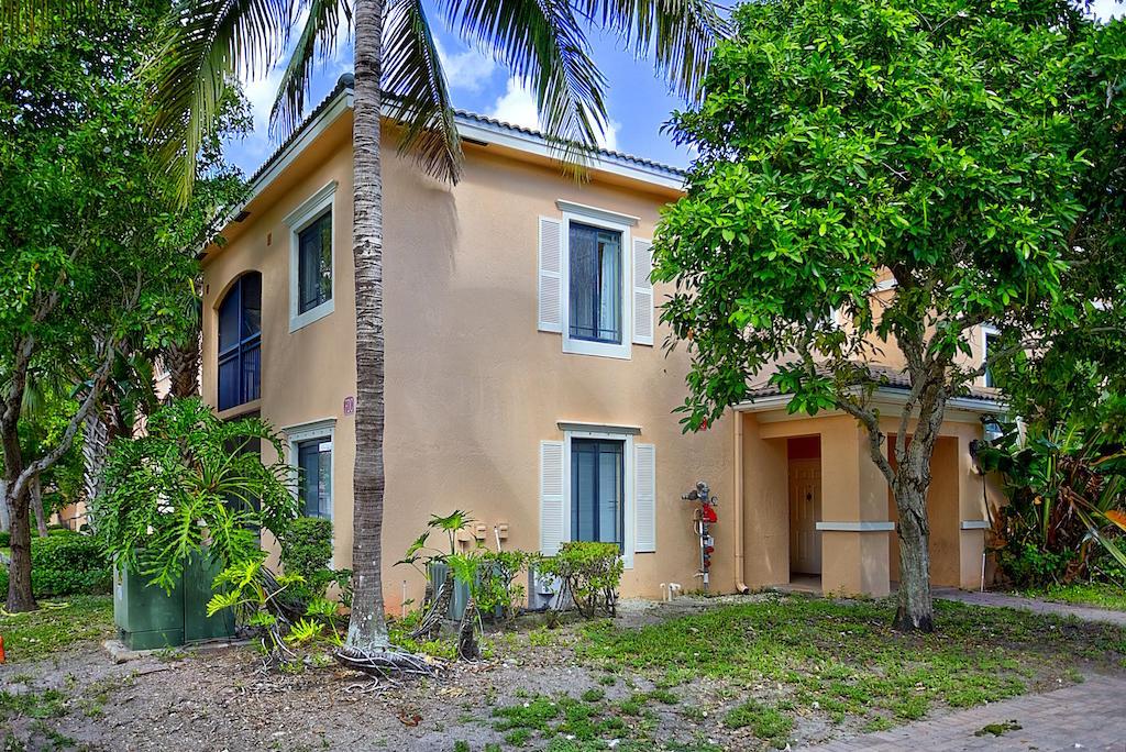 2807 Veronia Drive - Photo 1