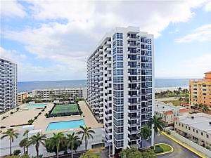 525 Ocean Boulevard - Photo 1