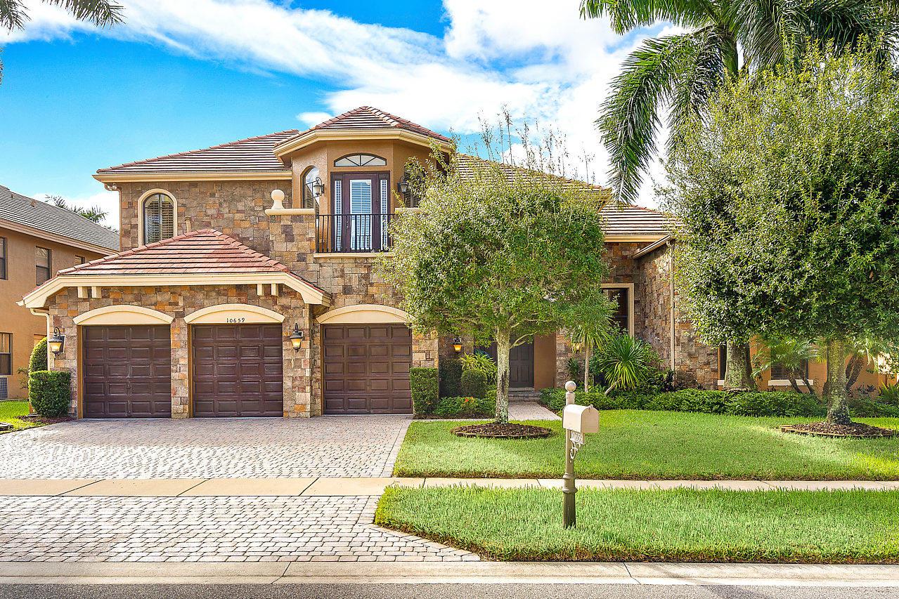 10659 Versailles Boulevard - Photo 1