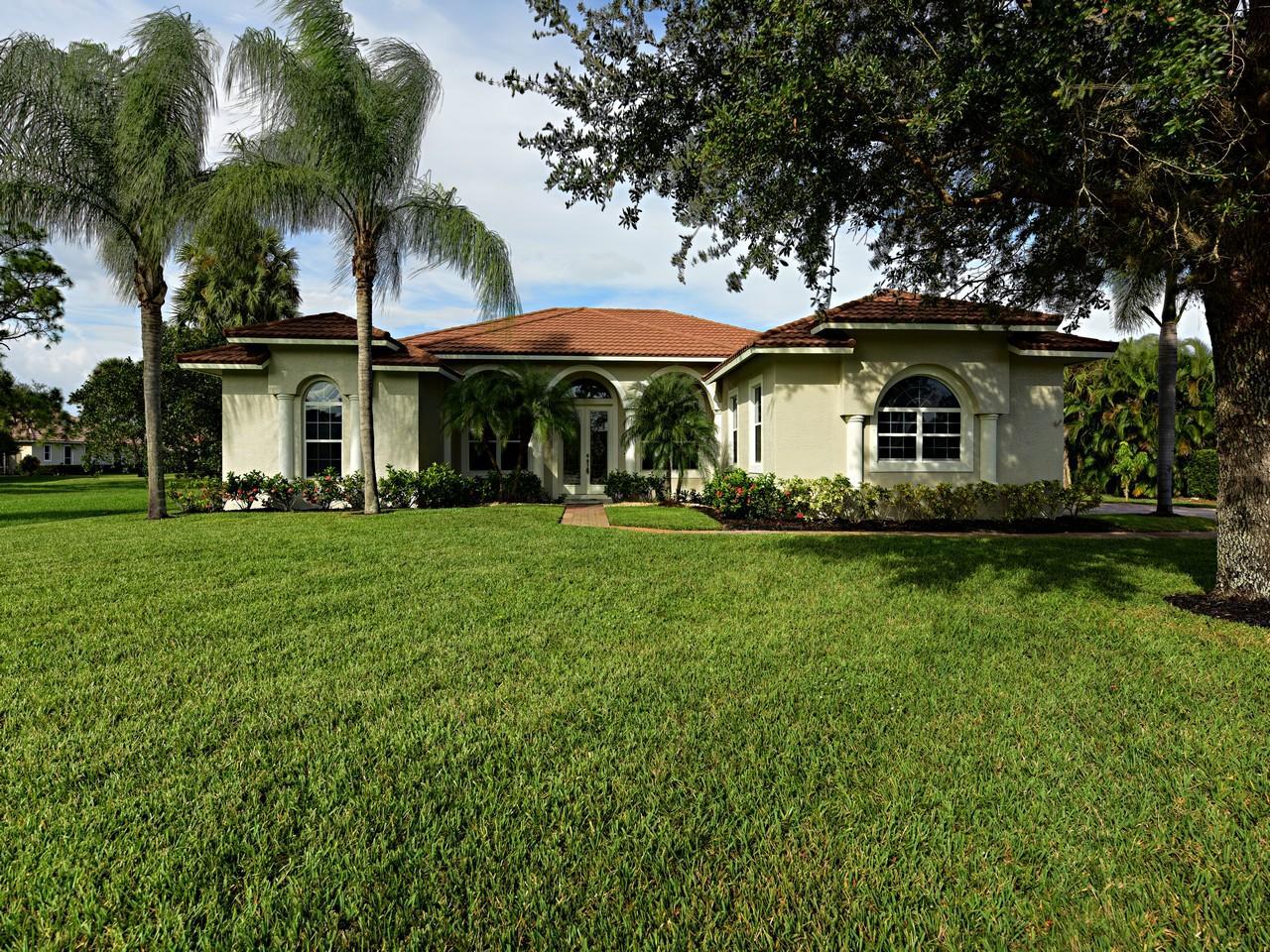 9404 Pinebark Court - Photo 1